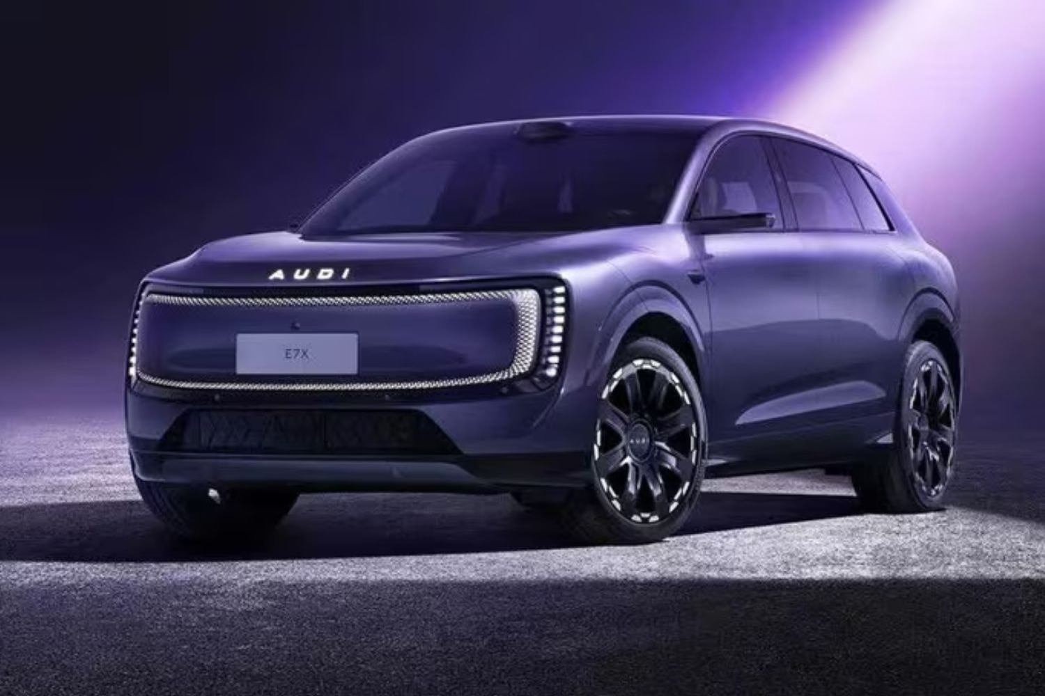 xe-suv-audi-e7x-02.jpg