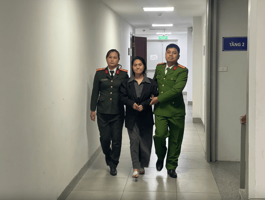 Nữ giám đốc tổ chức chương trình ‘Về đây bốn cánh chim trời’ thừa nhận sai lầm lớn nhất, từng hủy 1 show khác cách đây nửa tháng - ảnh 1