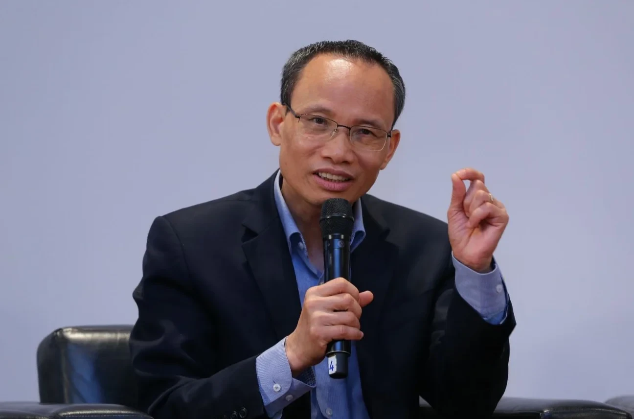 Tăng trưởng tín dụng cao nhất nhiều năm qua, TS Cấn Văn Lực cảnh báo rủi ro chất lượng vốn và bài học từ SCB