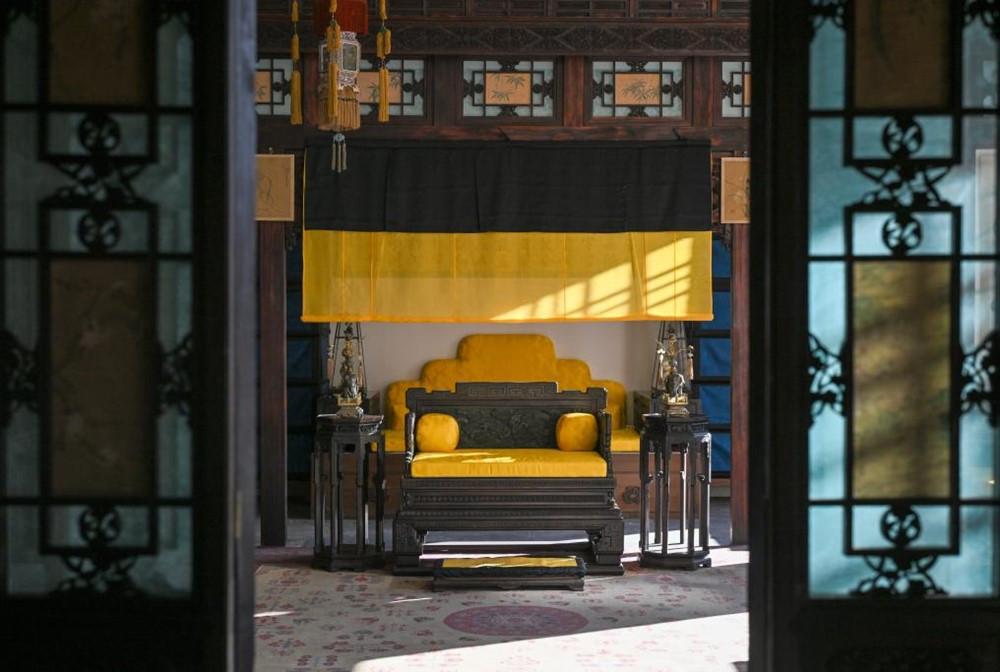 Cung điện gắn liền với vị vua 'ăn chơi' khét tiếng nhất lịch sử Trung Quốc chính thức mở cửa đón khách sau 10 năm trùng tu - ảnh 2