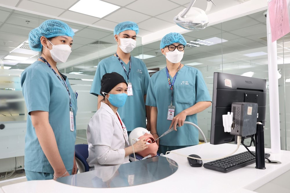 Từ nay, người xúc phạm danh dự, nhân phẩm nhân viên y tế sẽ buộc phải xin lỗi công khai