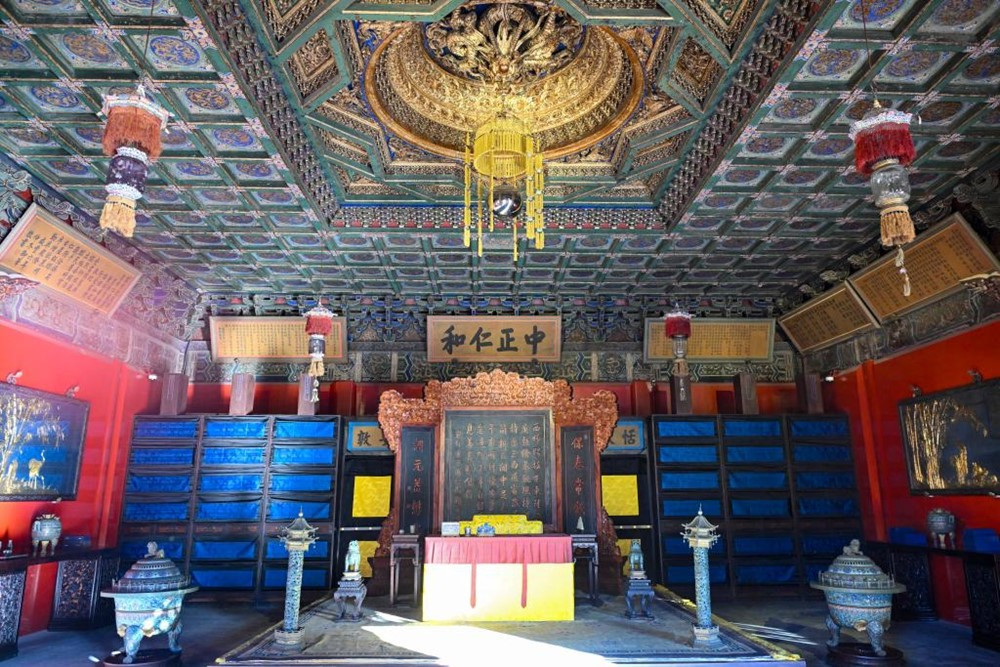 Cung điện gắn liền với vị vua 'ăn chơi' khét tiếng nhất lịch sử Trung Quốc chính thức mở cửa đón khách sau 10 năm trùng tu - ảnh 3