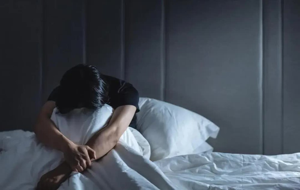 Thường xuyên dậy sớm là cảnh báo của nhiều bệnh lý - ảnh 2