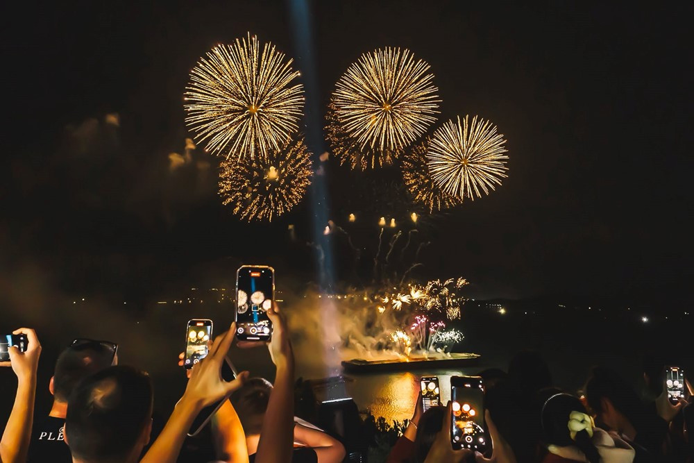 Hơn 1,5 triệu người dân và du khách đổ về loạt điểm đến của Vingroup - ảnh 1