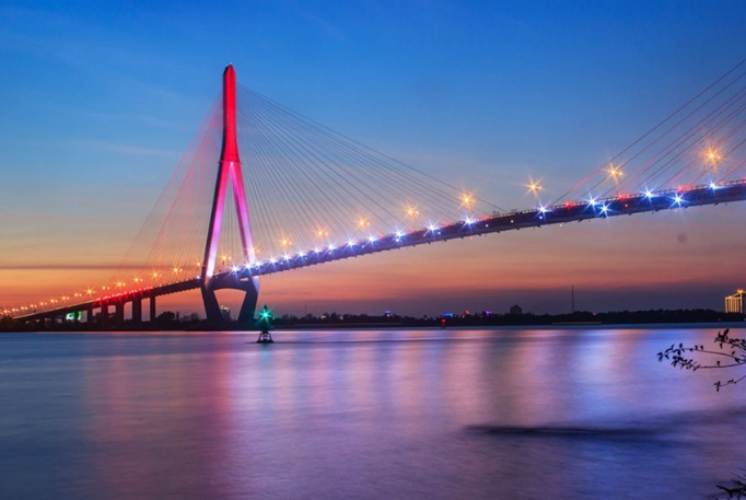 Năm nay, Việt Nam sẽ khởi công xây dựng cầu dây văng hơn 17km kết nối 2 tỉnh thành vùng Đồng bằng sông Cửu Long, vốn đầu tư gần 30.000 tỷ- Ảnh 1.