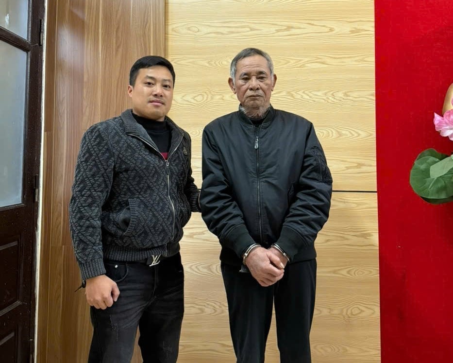 Bắt khẩn cấp, di lý chủ của loạt ‘dự án’