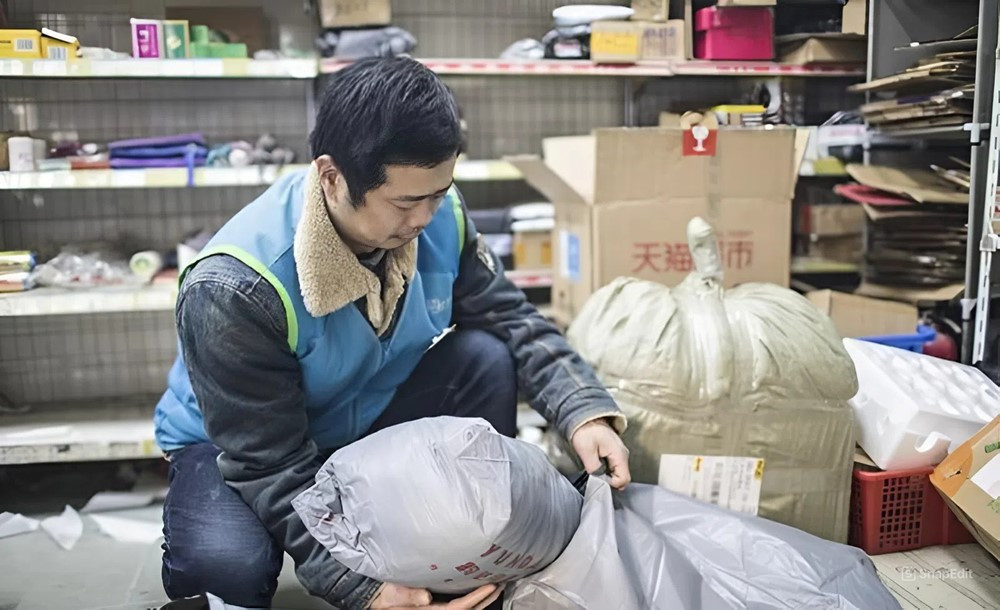 Phó Giáo sư, giảng viên đại học danh tiếng nghỉ việc đi làm shipper - ảnh 2