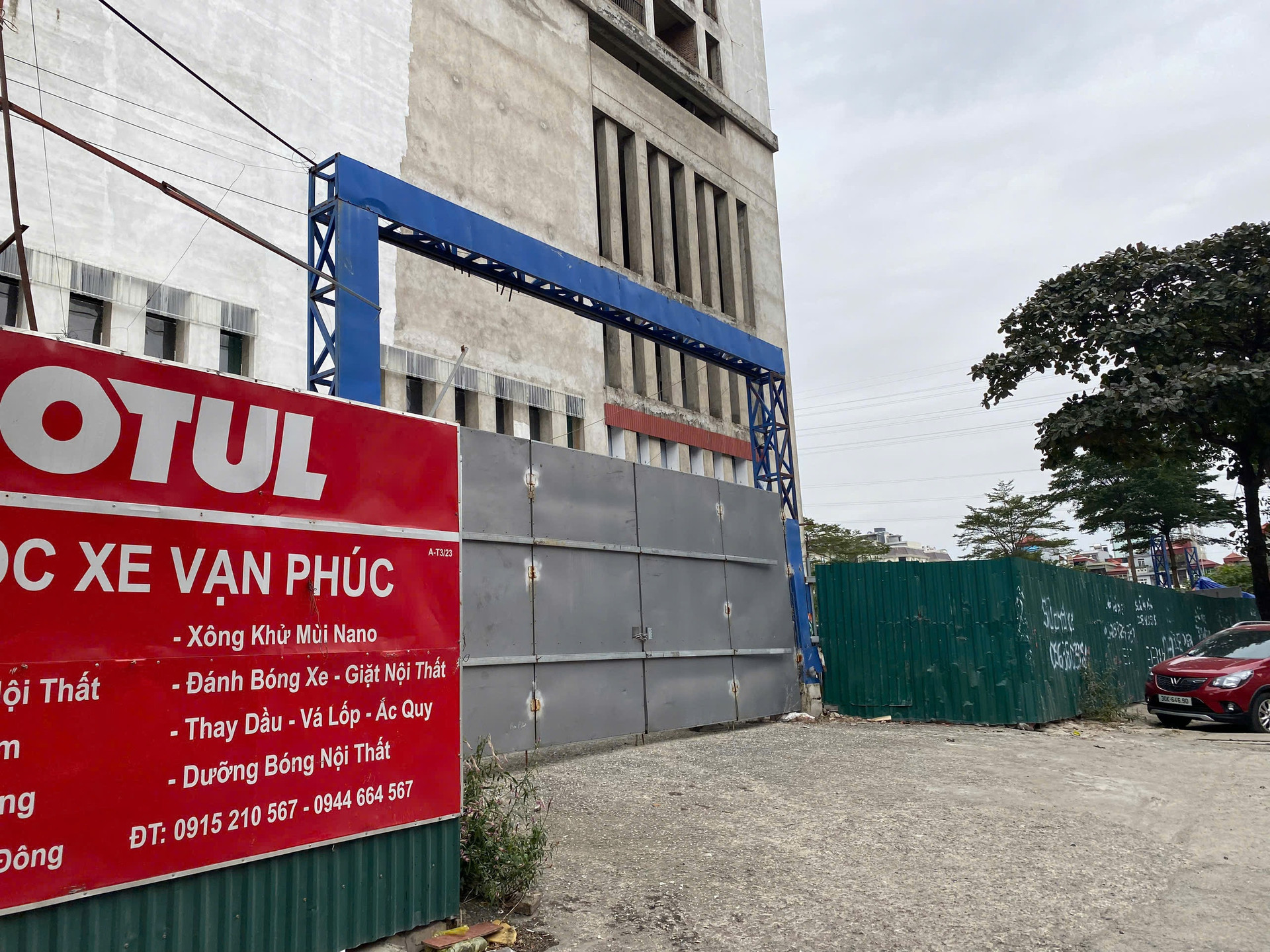 Cận cảnh công trường thi công dự án Tokyo Tower