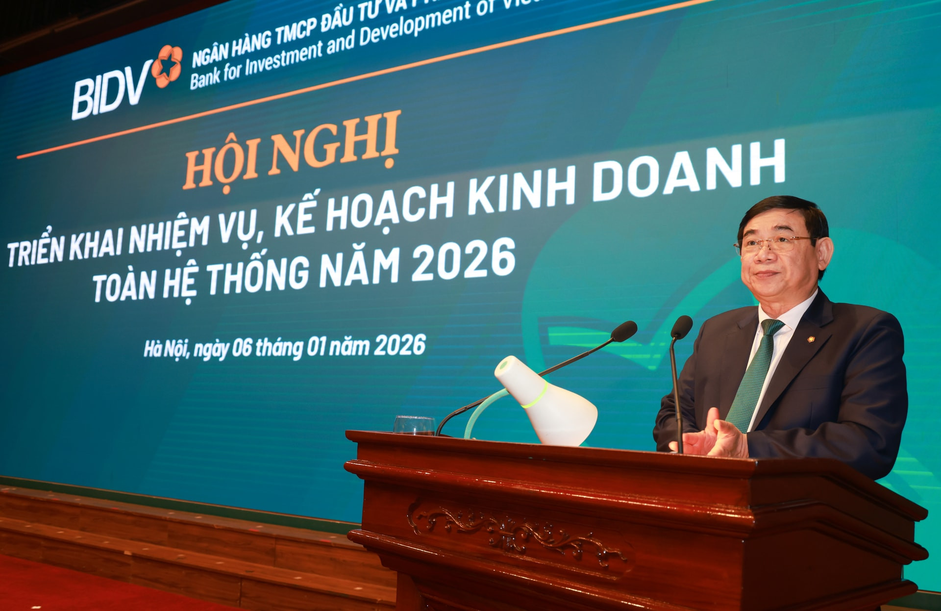 Chủ tịch HĐQT BIDV Phan Đức Tú phát biểu tại Hội nghị. (Ảnh: SBV)