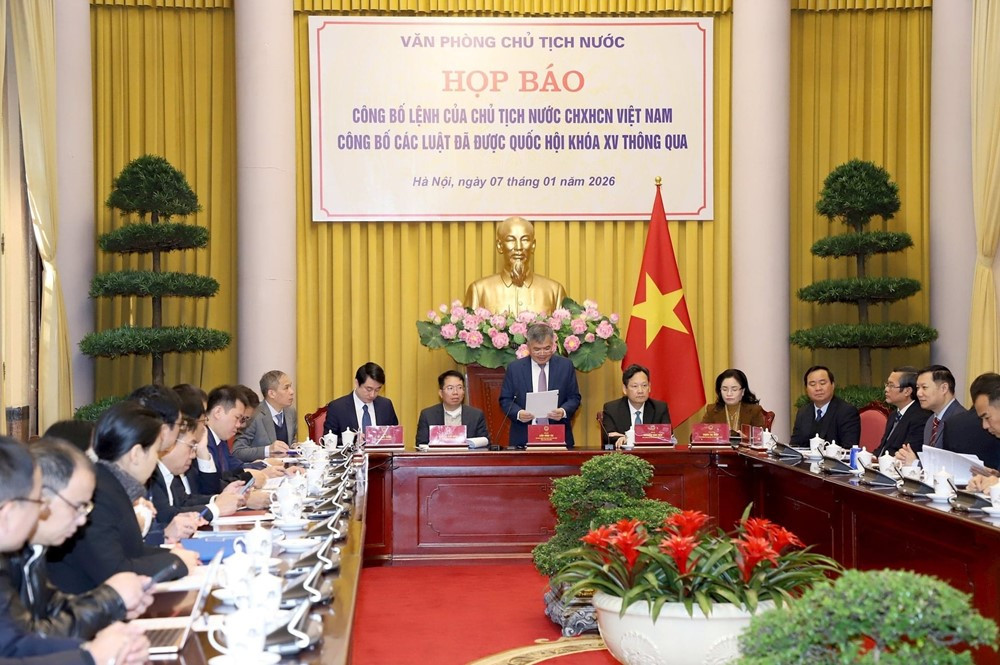 Chính thức: Học sinh cả nước dùng 1 bộ SGK và được miễn phí, bỏ bằng tốt nghiệp THCS - ảnh 1