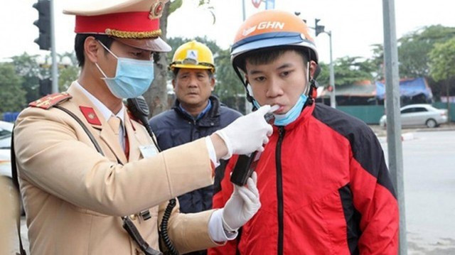 Phó Thủ tướng: Cần coi hành vi lái xe có nồng độ cồn là tội phạm - ảnh 1