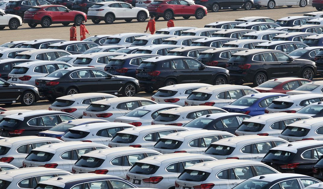 Vừa ban hành lệnh hoãn cấm xe xăng tại trường 10 triệu ô tô/năm, chuyên gia chỉ thẳng nguyên nhân xe điện chưa thể ‘thay thế’ Vừa ban hành lệnh hoãn cấm xe xăng tại trường 10 triệu ô tô/năm, chuyên gia chỉ thẳng nguyên nhân xe điện chưa thể ‘thay thế’