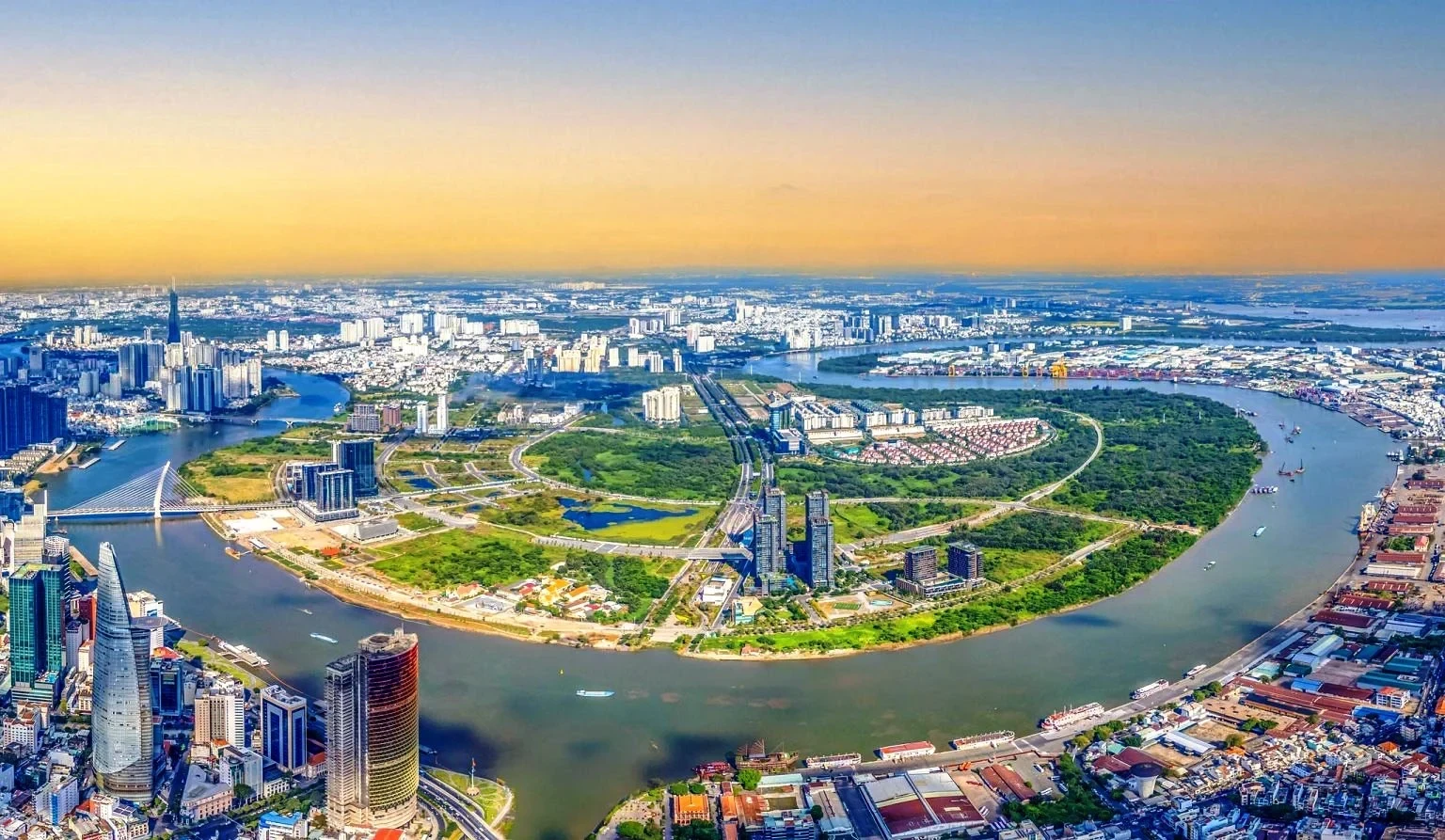 Khu đô thị mới Thủ Thiêm nằm trên bán đảo Thủ Thiêm (TP.HCM).