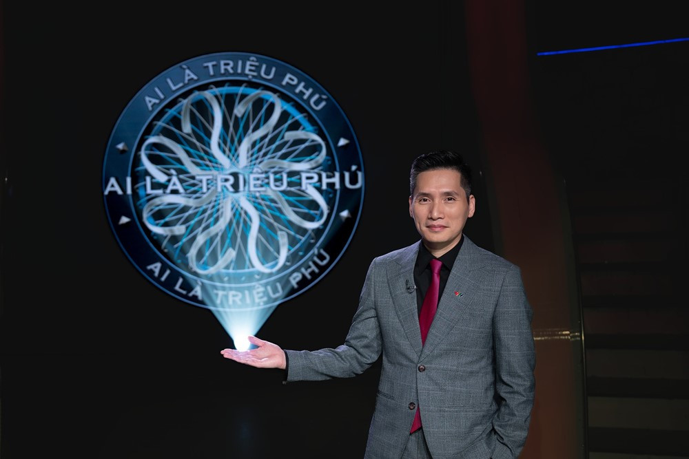 Người dẫn chương trình mới của ‘Ai là triệu phú’: Hiện là Phó Giám đốc, hôn nhân hạnh phúc bên người vợ xinh đẹp cùng công tác tại VTV - ảnh 2