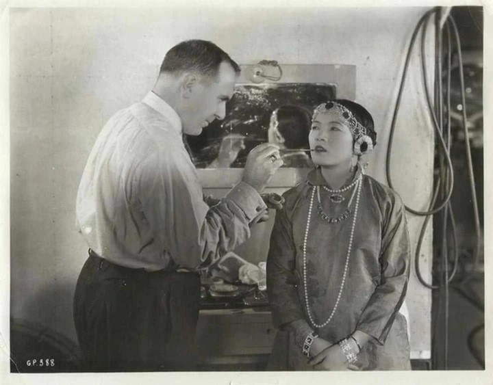 Nữ minh tinh điện ảnh Việt Nam đời đầu từng làm báo chí thế giới tốn nhiều giấy mực: Cha là Anh hùng dân tộc, được cựu Tổng thống Pháp nhận nuôi - ảnh 4