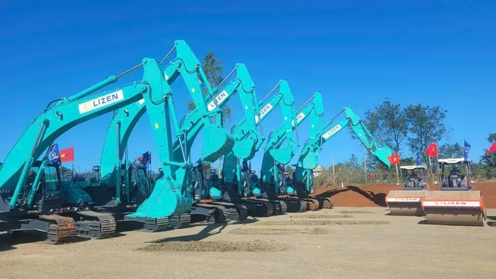 Tuyến cao tốc gần 44.000 tỷ băng qua cung đèo hiểm trở, chạy dọc tỉnh lớn thứ 2 Việt Nam nhận chỉ đạo 'nóng'- Ảnh 1.