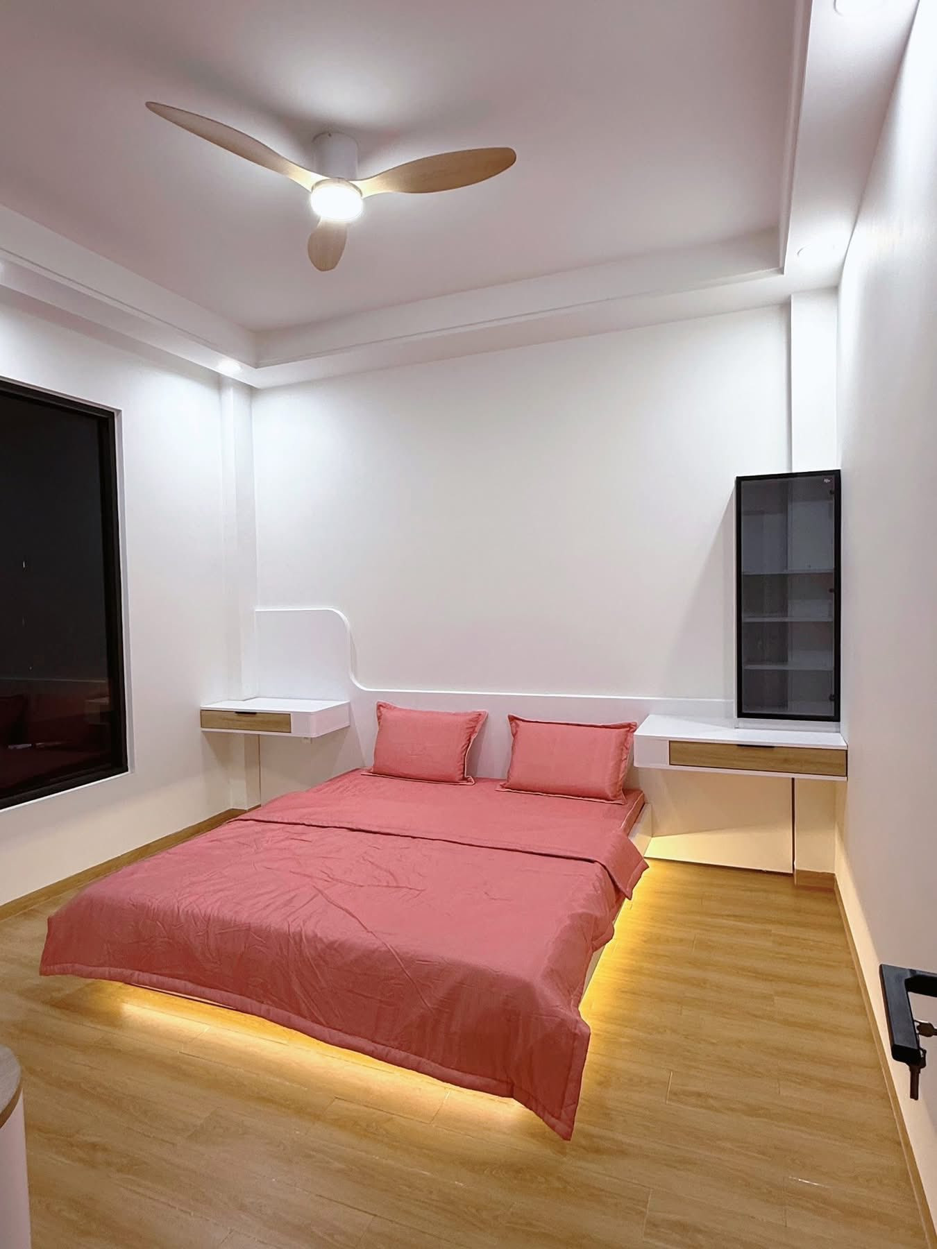 Trải nghiệm hai tinh thần trong cùng một căn hộ: Hiện đại tối giản và Á Đông sâu lắng- Ảnh 5.