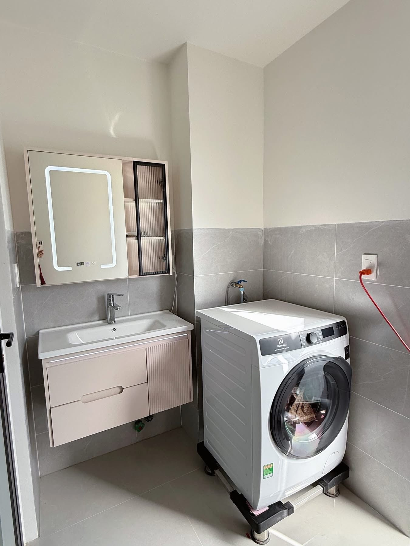 Trải nghiệm hai tinh thần trong cùng một căn hộ: Hiện đại tối giản và Á Đông sâu lắng- Ảnh 7.