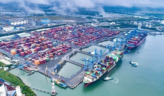 Khu thương mại tự do được kỳ vọng sẽ đóng góp thêm khoảng 1,5-2% GRDP cho TPHCM. cai-mep-ha-chuan-1765445137026190896.jpg