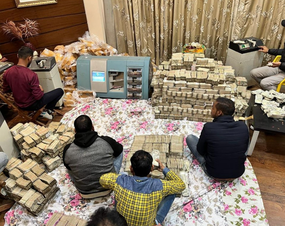 Tịch thu 23kg vàng, hơn 600 tỷ đồng tiền mặt của một doanh nhân