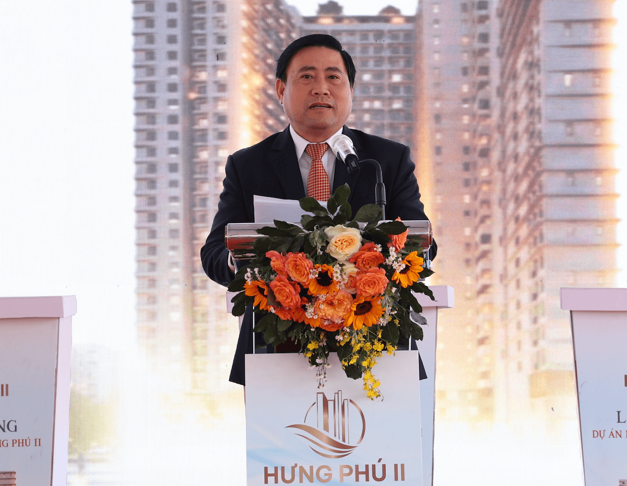 Ông Lâm Đông – Phó Bí thư Tỉnh ủy, Chủ tịch HĐND tỉnh Khánh Hòa phát biểu tại lễ khởi công. anh-man-hinh-2026-01-09-luc-105014.png