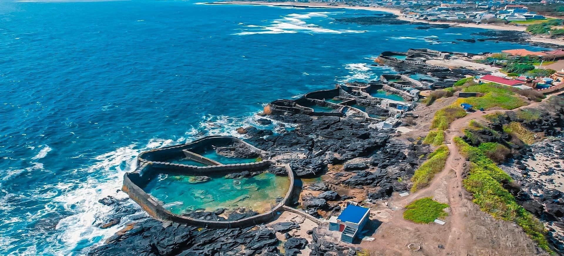 Đảo nhỏ mang tên ‘giàu có’ của Việt Nam vào top điểm đến nguyên sơ tuyệt vời nhất Đông Nam Á- Ảnh 1.