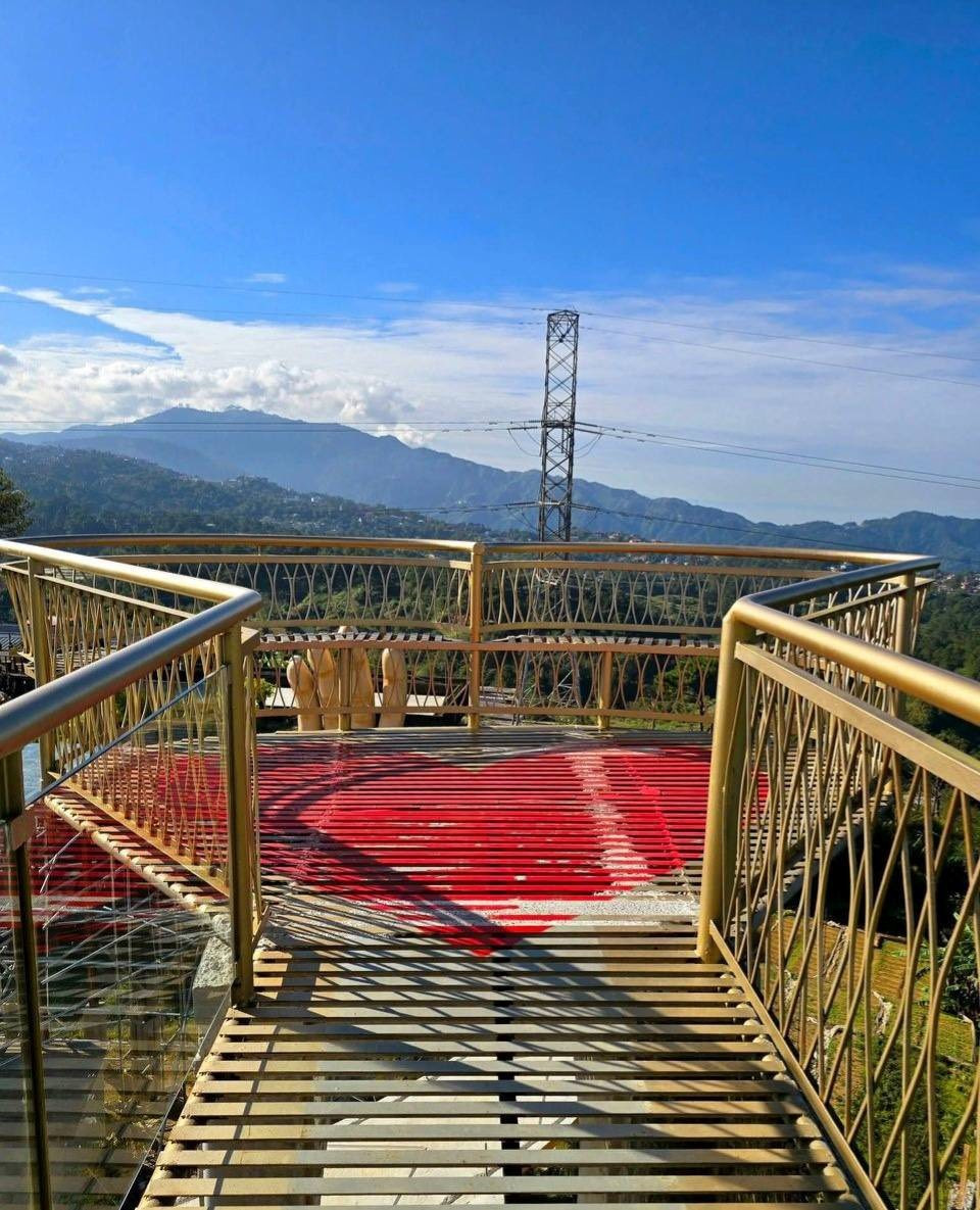 Một khu du lịch gây tranh cãi khi 'nhái' Cầu Vàng của Việt Nam - ảnh 4