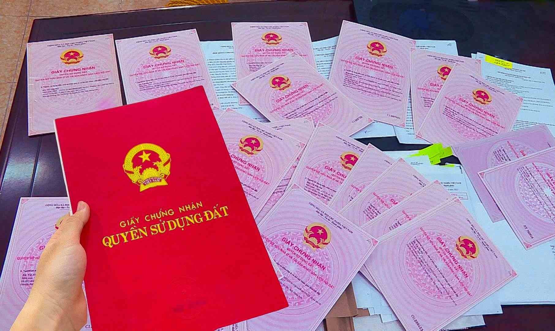 Từ giờ, ‘sổ trắng’, ‘sổ xanh’ vẫn được công nhận để cấp sổ đỏ- Ảnh 1.