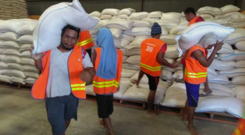 Chặn đường mua gạo Việt Nam, nền kinh tế lớn nhất Đông Nam Á tiến tới cột mốc lịch sử - ảnh 2