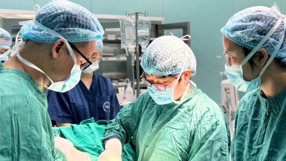 Tự ý sử dụng thuốc phá thai tại nhà, người phụ nữ 36 tuổi suýt tử vong - ảnh 1