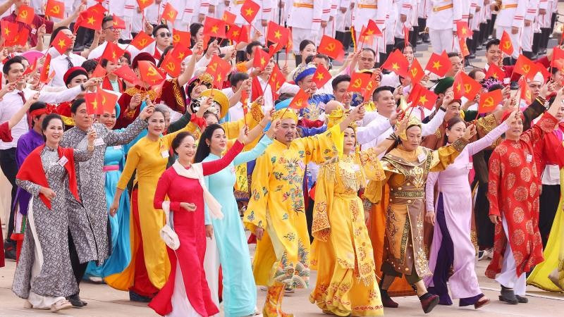 Đề xuất thêm 1 ngày nghỉ lễ chính thức vào Bộ luật Lao động - ảnh 1