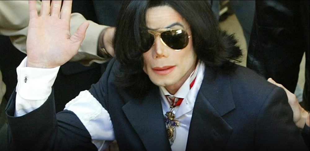 'Huyền thoại âm nhạc' đã qua đời 17 năm bị kiện vì xâm hại tình dục 4 trẻ em - ảnh 1