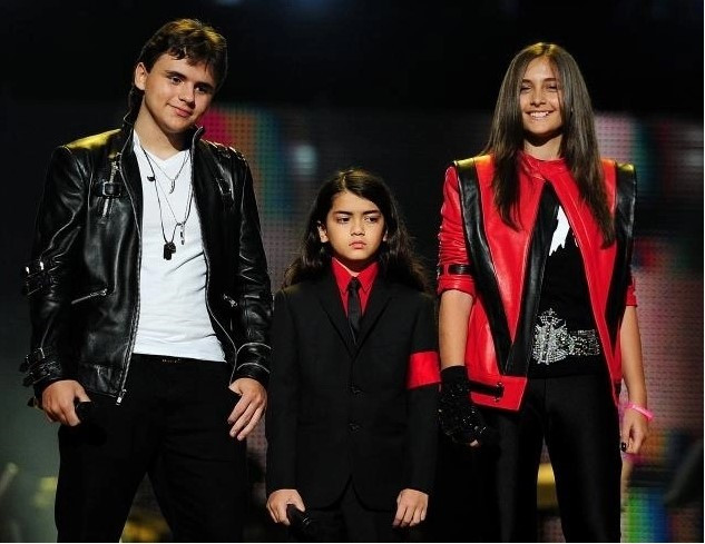 'Huyền thoại âm nhạc' đã qua đời 17 năm bị kiện vì xâm hại tình dục 4 trẻ em - ảnh 6