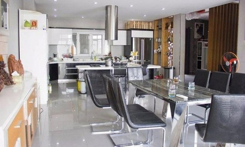 ‘Ông hoàng cải lương’ U60 sở hữu biệt thự 300m2 tại TP lớn, giá trị ước tính hàng triệu USD- Ảnh 4.