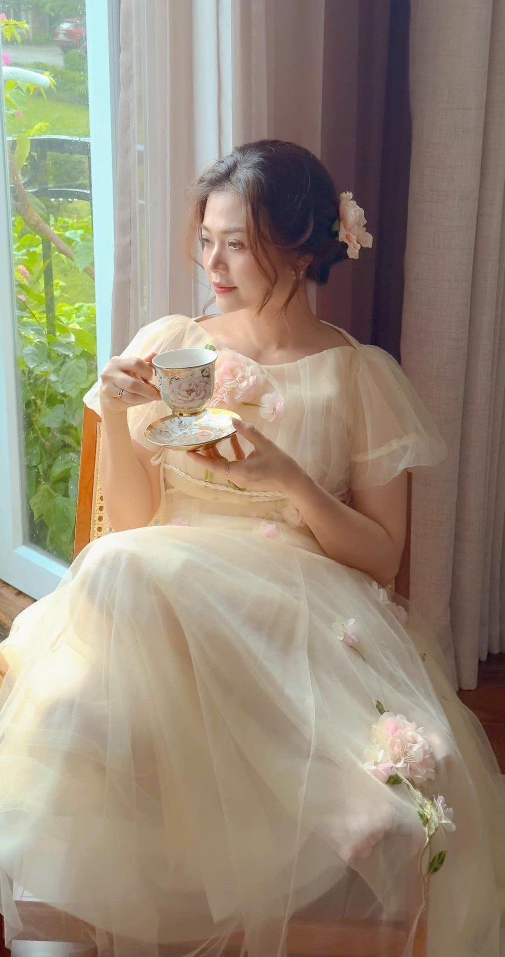 NSƯT là mỹ nhân hot nhất 'giờ vàng' VTV, 13 tuổi đã bén duyên với nghệ thuật, U50 vẫn đẹp như gái đôi mươi - ảnh 5