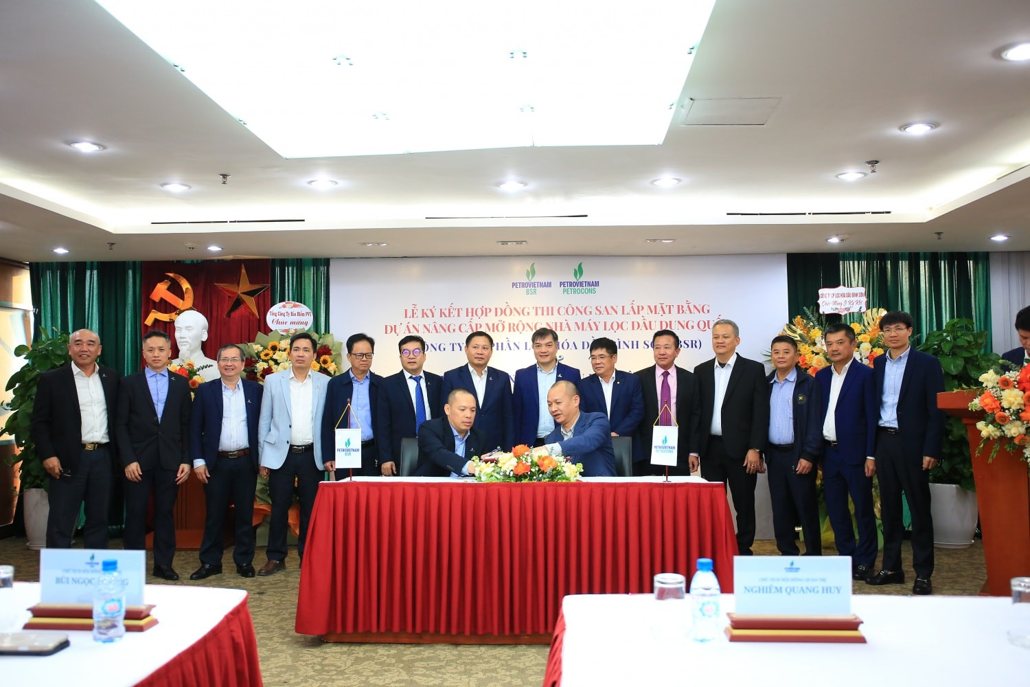 Lễ ký kết hợp đồng san lấp mặt bằng thuộc dự án NCMR NMLD Dung Quất