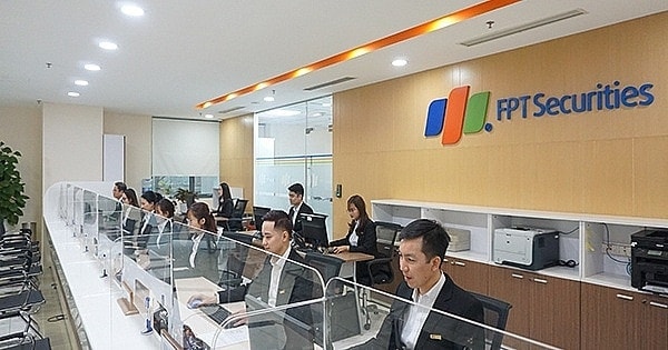 dautu.kinhtechungkhoan.vn-stores-news_dataimages-2025-072025-21-11-in_article-_avatar1691761100315-1691761101465195401948820250721112627.jpg