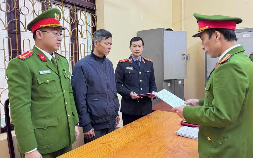 Khởi tố một nguyên Chủ tịch UBND xã - ảnh 1