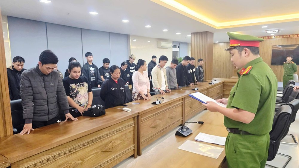 Khởi tố, bắt 35 người sở hữu hàng trăm tài khoản ngân hàng - ảnh 3