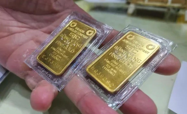 5 mẹo mua vàng từ người có kinh nghiệm: Đừng để cảm xúc dẫn dắt túi tiền - ảnh 2