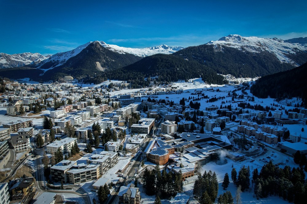 Thụy Sĩ muốn đặt giới hạn dân số 10 triệu người để tránh quá tải - ảnh 1