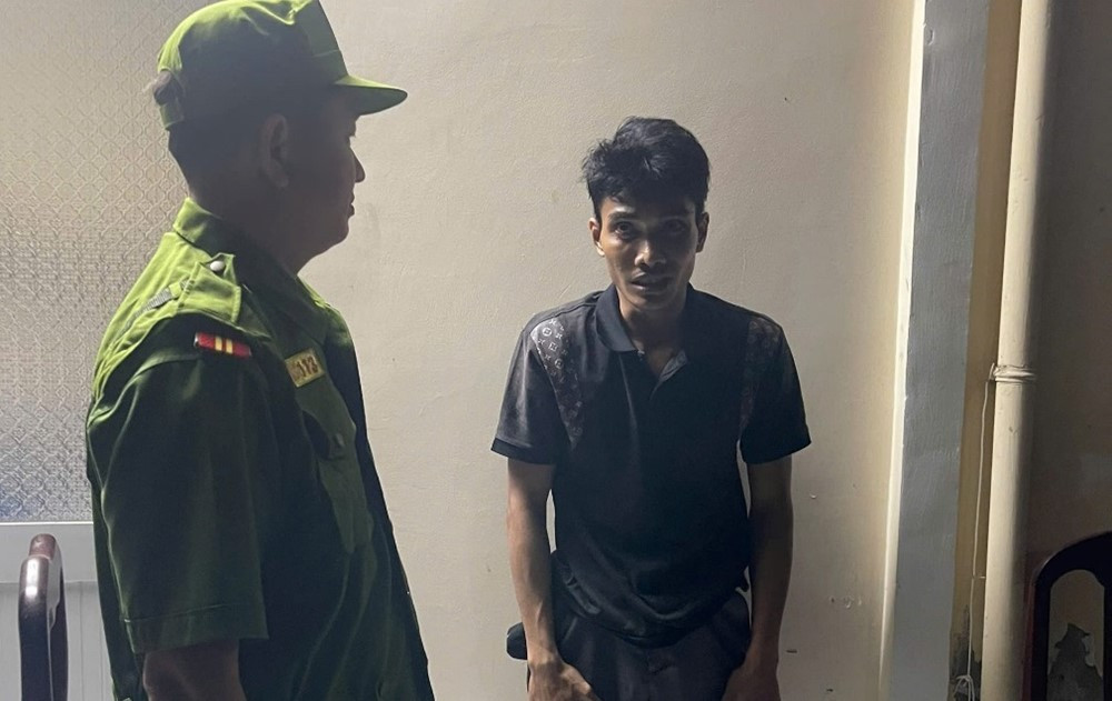 Khống chế, bắt khẩn cấp Nguyễn Văn Nhớ SN 1999