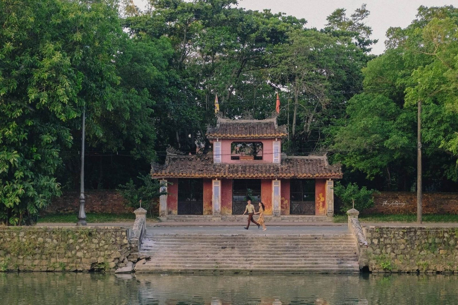 Ngôi chùa lưu giữ bức tranh 9 con rồng ẩn hiện trong mây lớn nhất Việt Nam: Số phận đặc biệt, kiến trúc mang đậm dấu ấn vương giả- Ảnh 3.