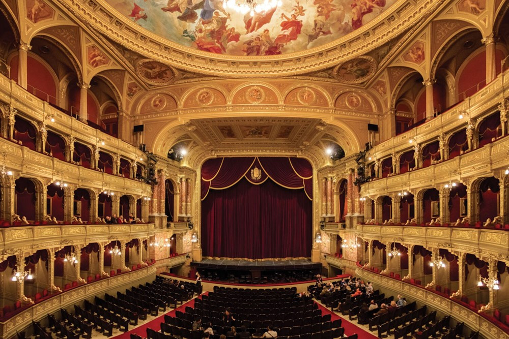 Việt Nam vừa có công trình lọt top kiến trúc ngoạn mục nhất châu Á, biểu tượng 115 năm tuổi mang đậm kiến trúc Pháp giữa lòng Thủ đô - ảnh 3