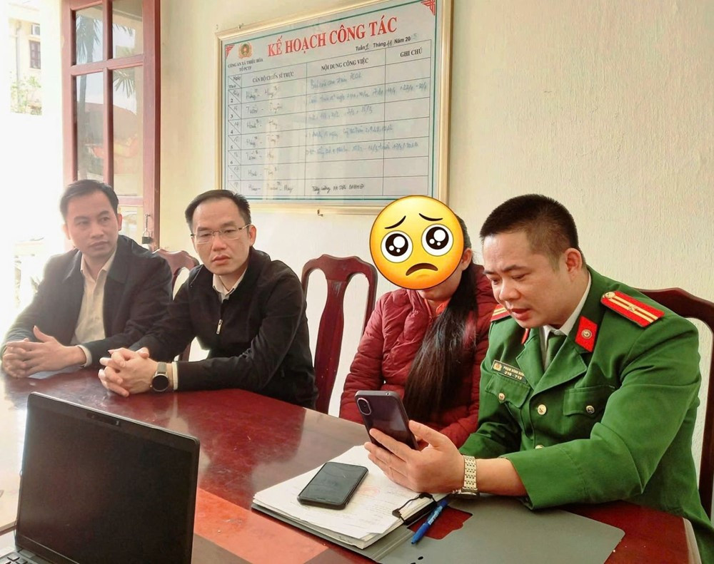 Chị H. đến ngân hàng chuyển 140 triệu để nhận quà từ 'Việt kiều Anh', nhân viên giao dịch liền báo công an - ảnh 1