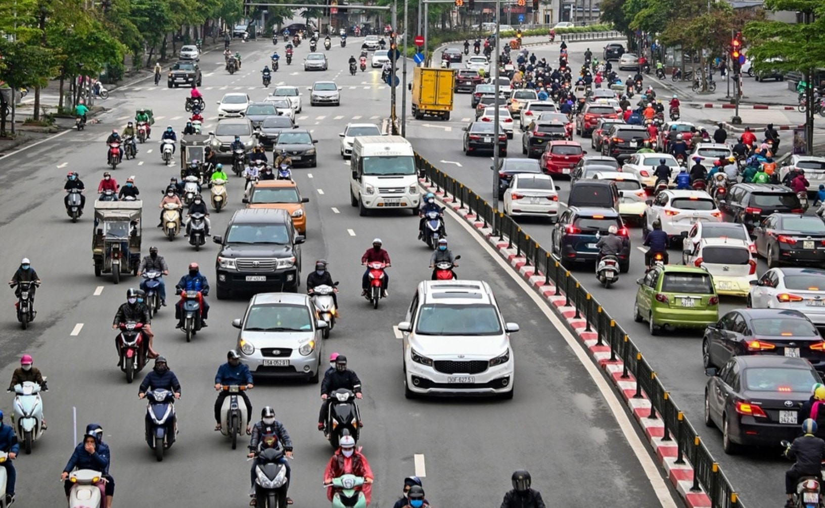 Người đi xe máy cần lưu ý, nếu không có giấy tờ bắt buộc này sẽ bị phạt tới 8 triệu đồng