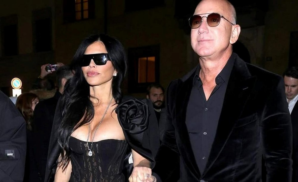 Jeff Bezos giàu tới nỗi khi ông chuyển nhà đã làm thâm hụt ngân sách của cả một tiểu bang - ảnh 3