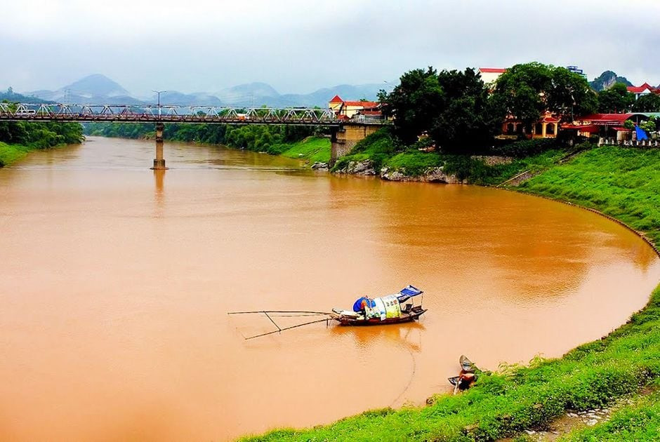 Dòng sông hiếm hoi chảy ngược từ Việt Nam sang Trung Quốc: Khởi nguồn từ đỉnh núi 1.200m, vận chuyển 628.000 tấn phù sa mỗi năm - ảnh 3