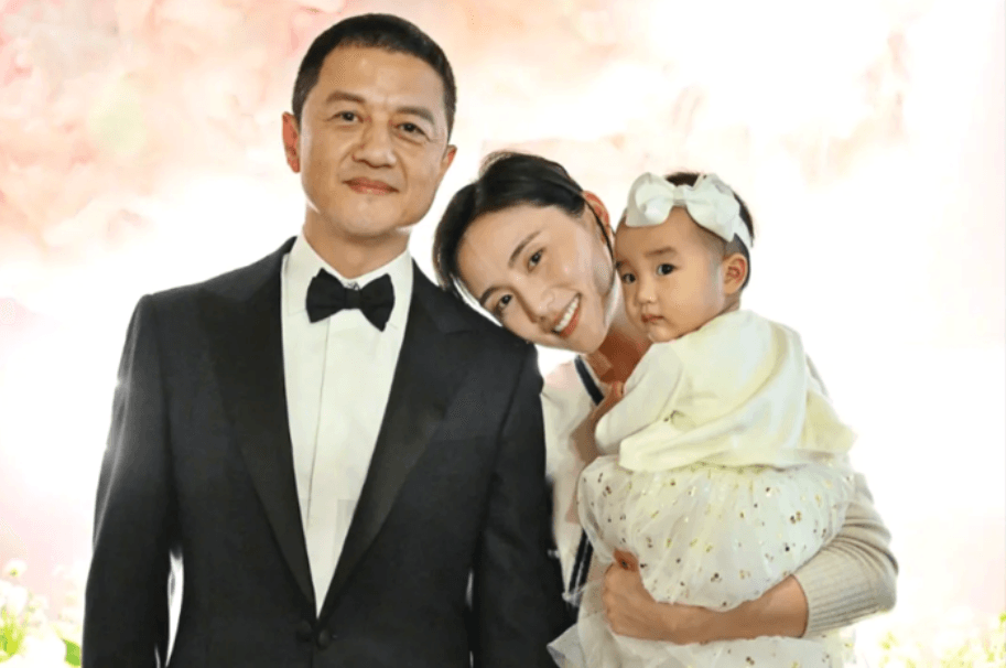 Bệnh viện từ thiện của ngôi sao ‘Anh hùng xạ điêu’ nợ tiền thuê nhà suốt 4 năm, thoát nguy cơ đóng cửa nhờ 34 tỷ đồng quyên góp từ cư dân mạng - ảnh 2