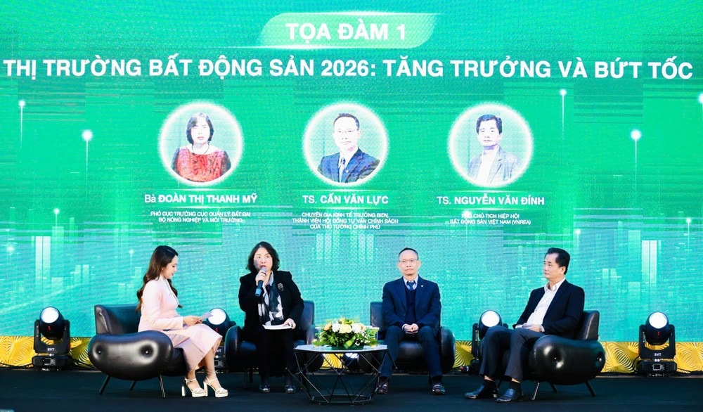 Chuyên gia chỉ rõ 6 nguyên nhân chính dù thị trường hạ nhiệt, giá nhà đất vẫn 'mắc kẹt' trên cao- Ảnh 1.